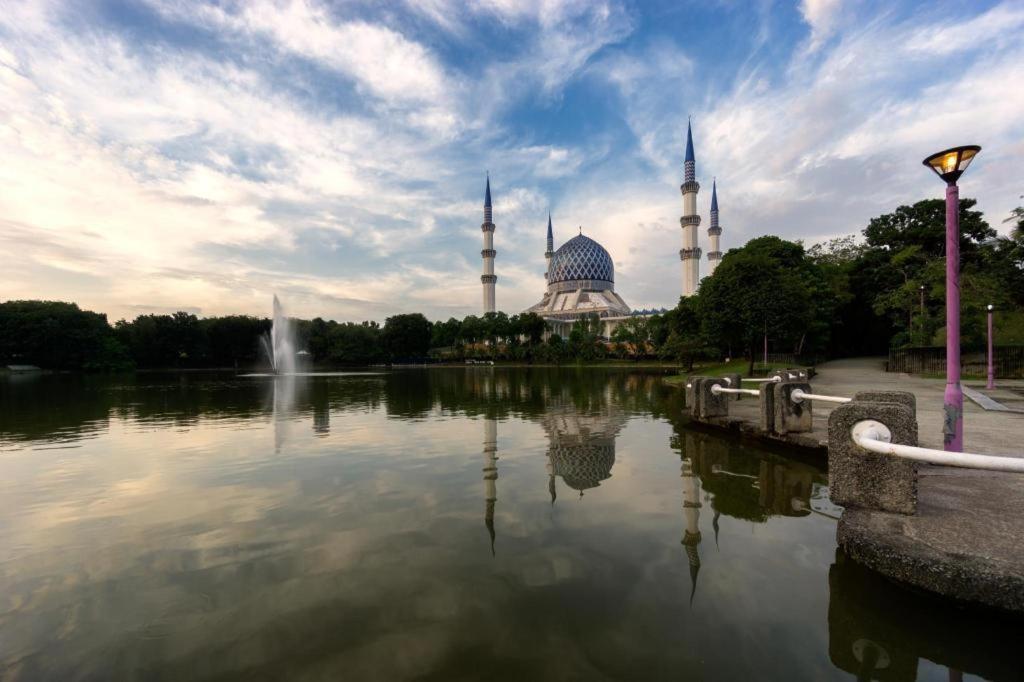 Hotel Meria Shah Alam Dış mekan fotoğraf